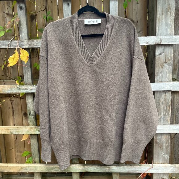 Róhe Taupe Classic V-Neck Sweater Taupe Melange Size 40 - Picture 2 of 6